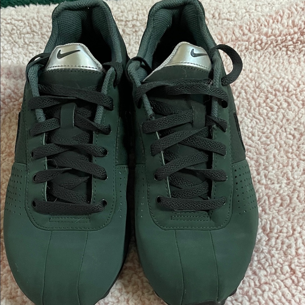 Nike Shox Forest Green and Black Sneakers